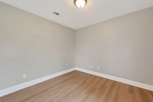 $1,475 | 2446 Mayview Drive, Houston, TX 77091