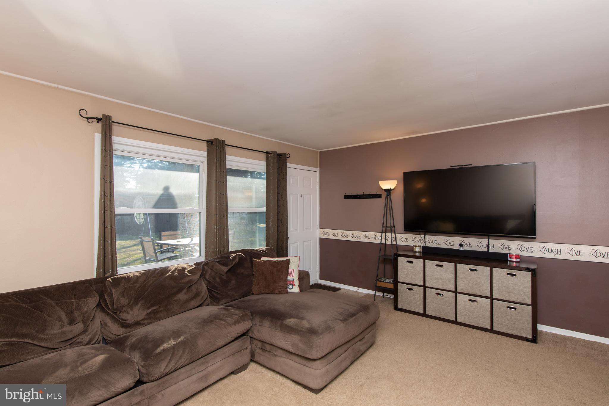 56 Old Brook Road Levittown, PA 19057 - Photo 11 of 30 Gallery Image 11