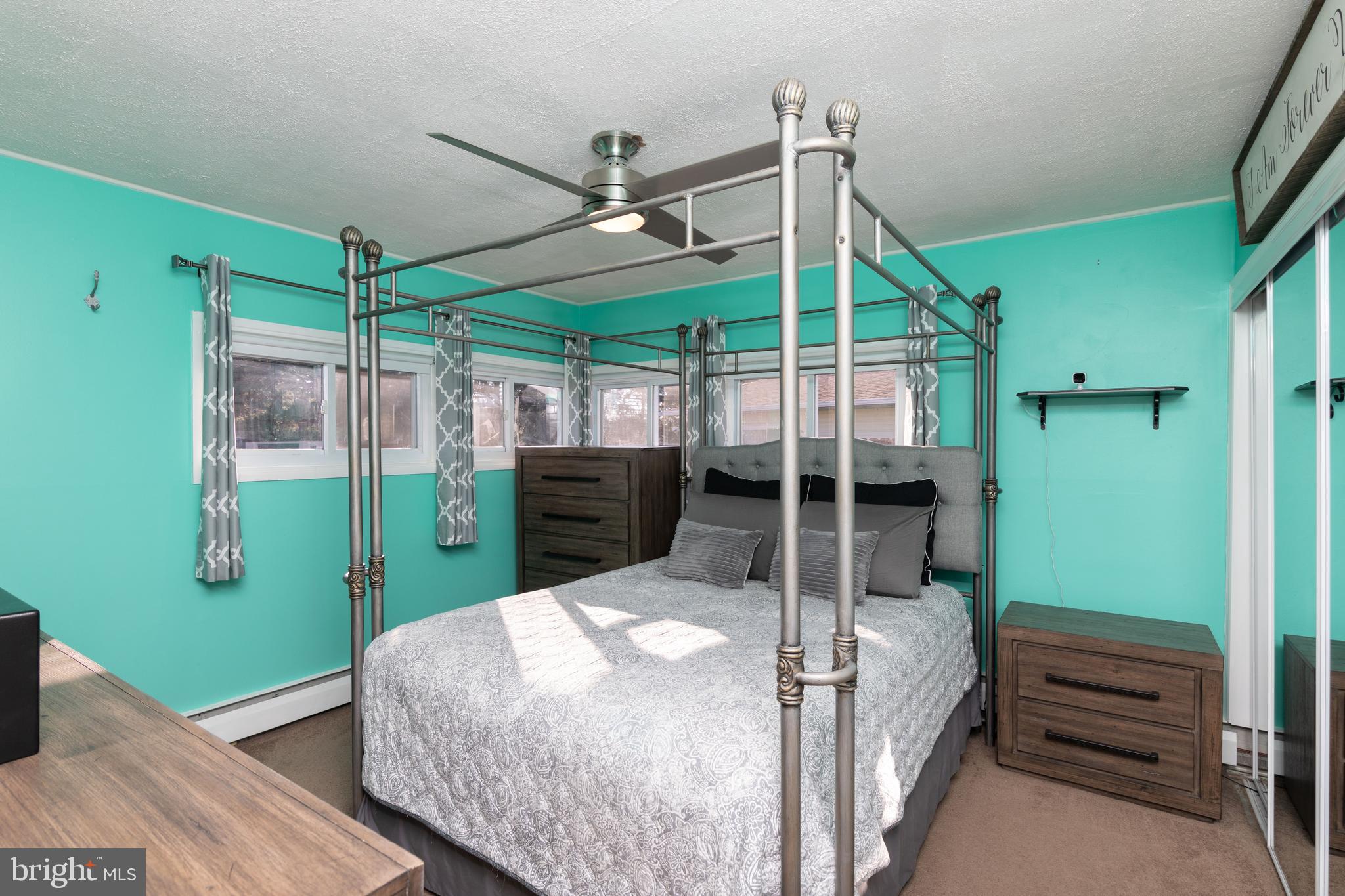 56 Old Brook Road Levittown, PA 19057 - Photo 13 of 30 Gallery Image 13
