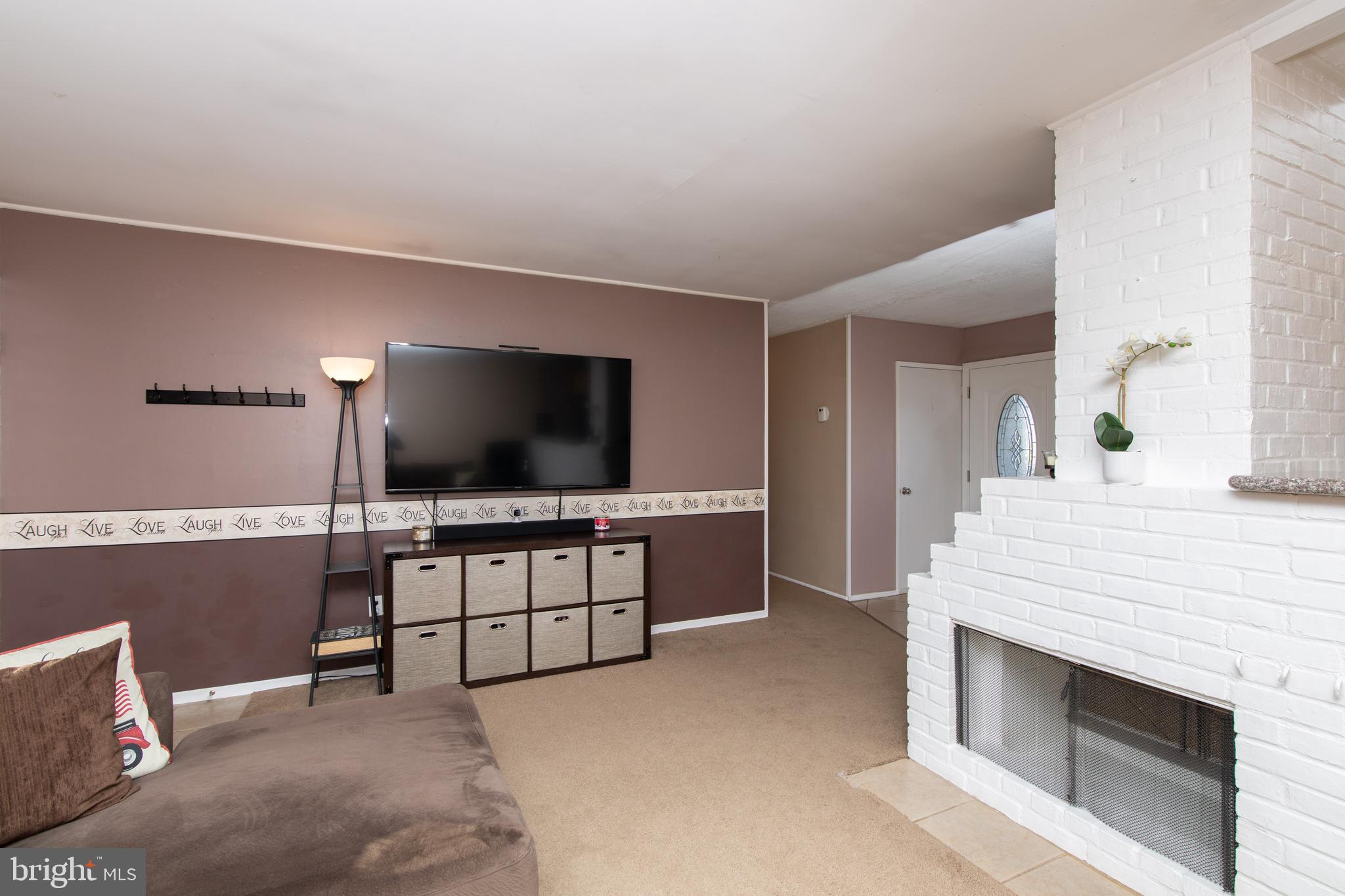 56 Old Brook Road Levittown, PA 19057 - Photo 10 of 30 Gallery Image 10