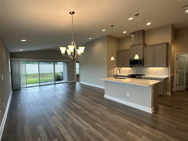 $2,500 | 12569 Oak Hill Way, Parrish, FL 34219