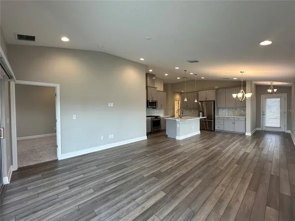 $2,500 | 12569 Oak Hill Way, Parrish, FL 34219