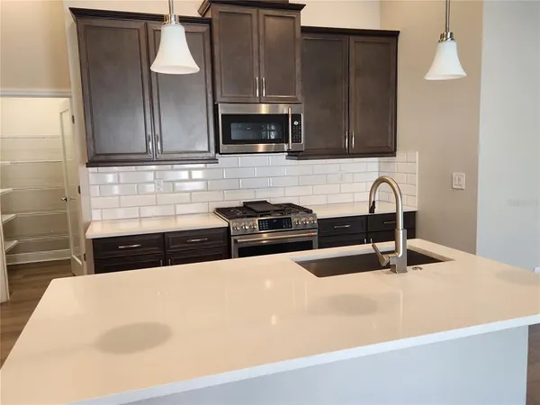 $2,500 | 12569 Oak Hill Way, Parrish, FL 34219