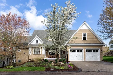 $875,000 | 18 Aberdeen, Unit 18, Plymouth, MA 02360