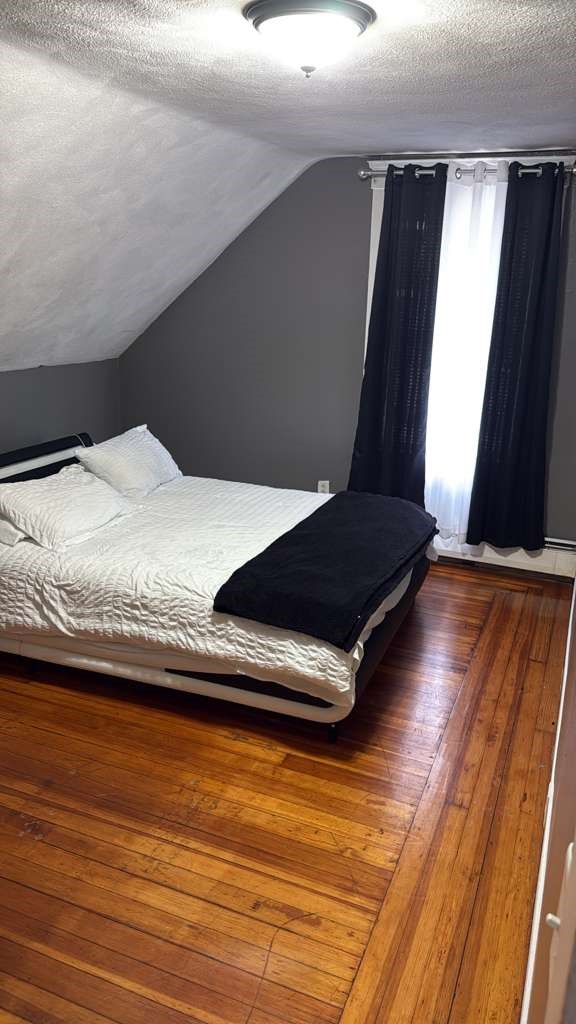 63 Messina Street Providence, RI 02908 - Photo 3 of 15