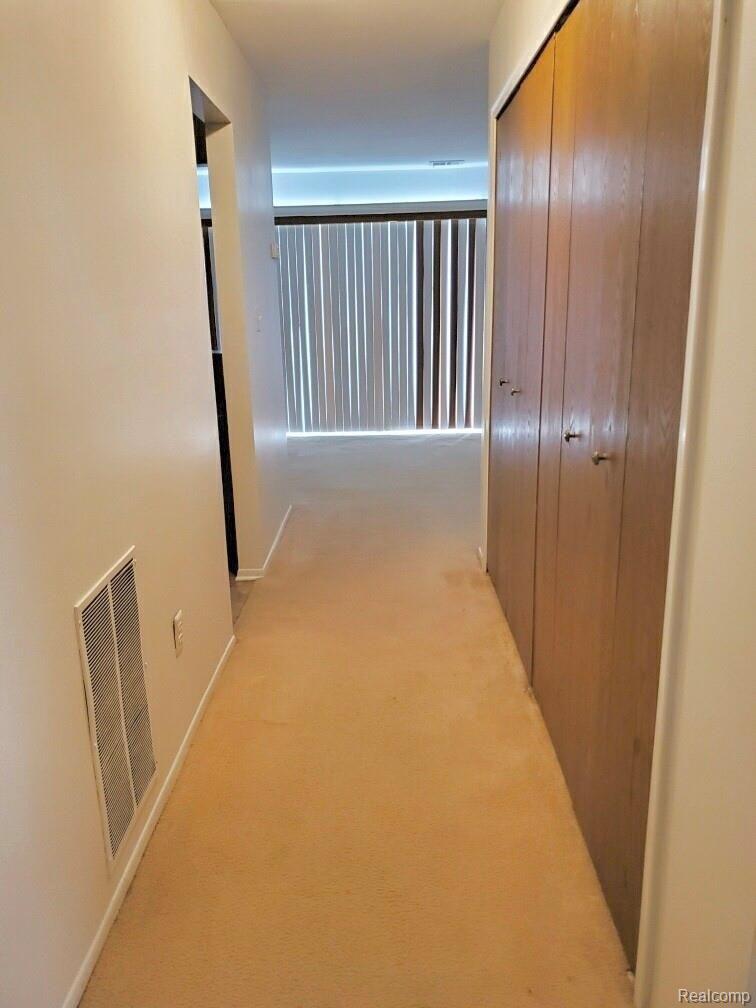 24207 Evergreen Road, Unit 41 Southfield, MI 48075 - Photo 14 of 15 IMG_8439.jpg