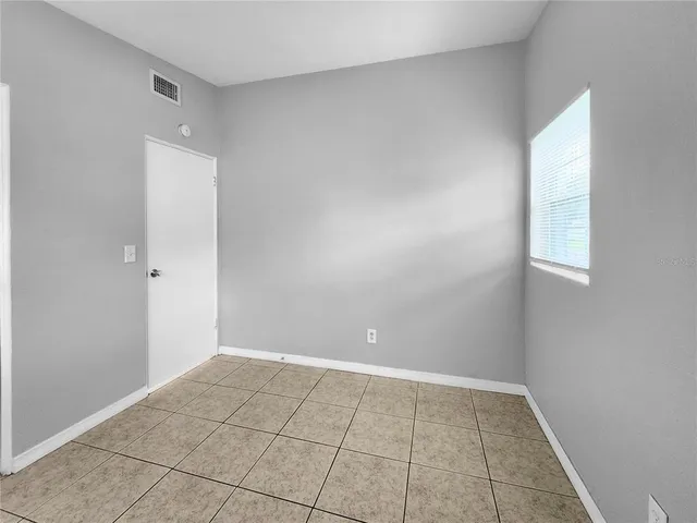 $2,395 | Undisclosed Address, Largo, FL 33774