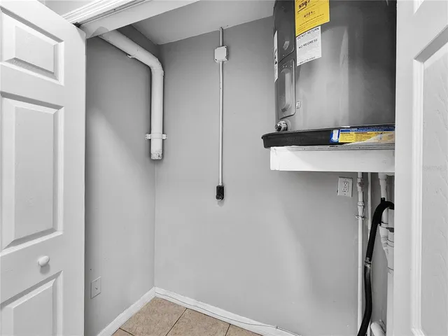 $2,395 | Undisclosed Address, Largo, FL 33774