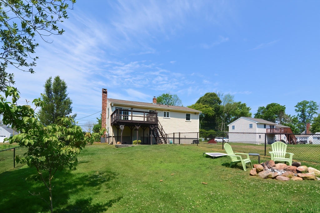 633 Williams Street Dighton, MA 02764 - Photo 5 of 41 a front view of a house with garden