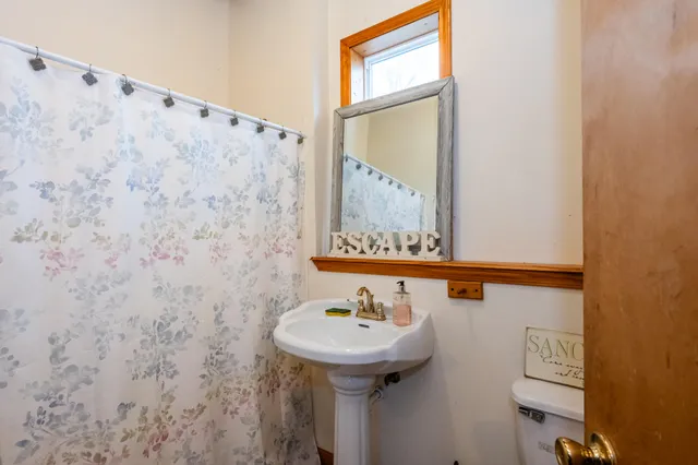 $350,000 | 966 Wedgewood Road, St. Joseph, MI 49085