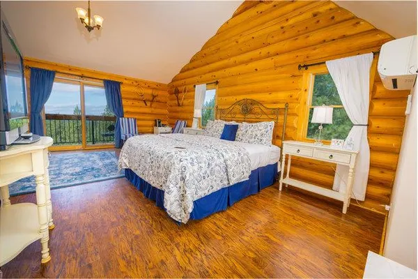 a view of entryway with wooden door