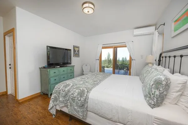 $1,695,000 | 2081 Ponderosa Way, Murphys, CA 95247