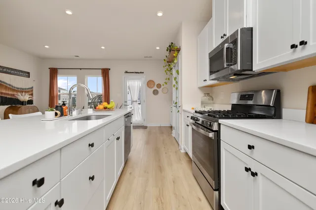 $2,800 | 302 Lydia Street, Moyock, NC 27958