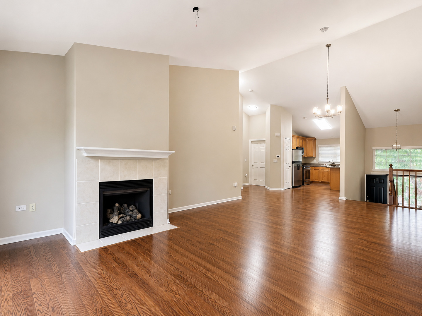 3159 Saganashkee Lane Naperville, IL 60564 - Photo 4 of 15
