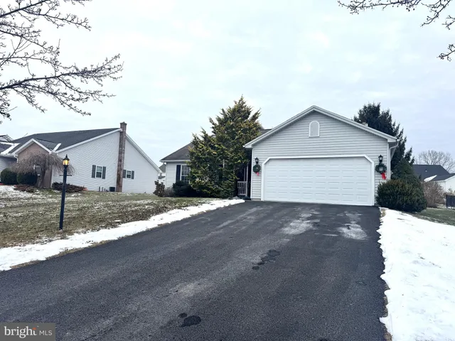 $285,000 | 98 Greenfield Drive, Reedsville, PA 17084