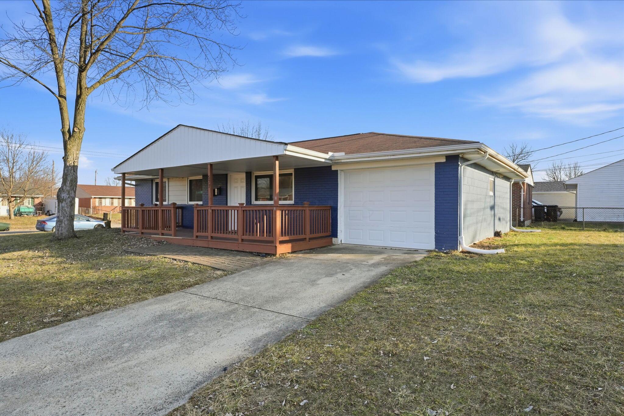 577 Barcher Road Columbus, OH 43207 - Photo 2 of 34 8-web-or-mls-577-barcher-rd