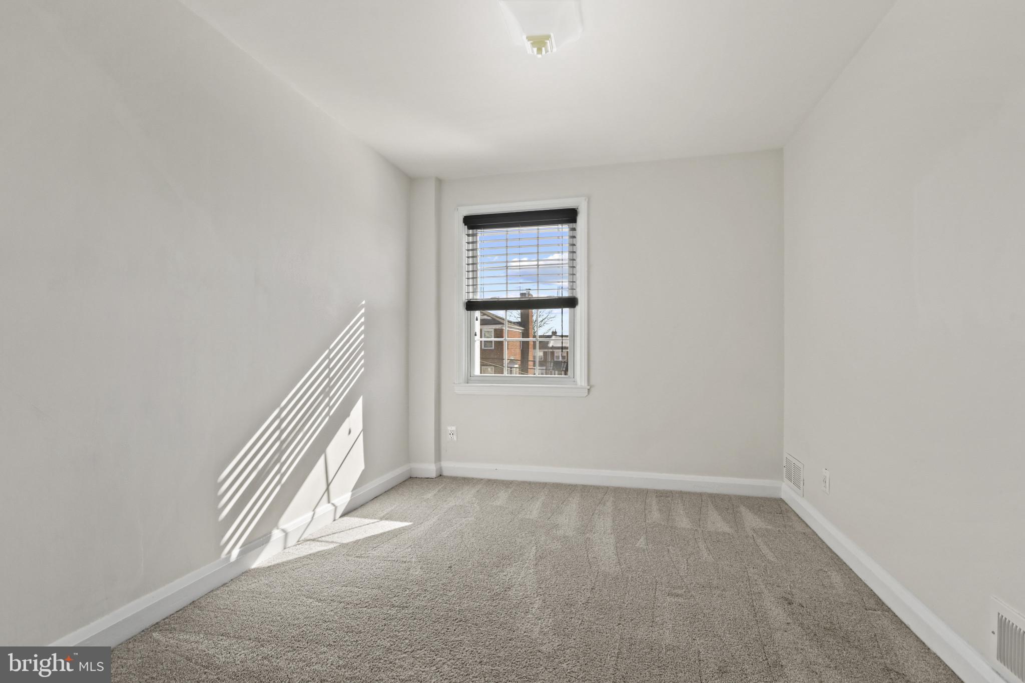 1509 Upshire Road Baltimore, MD 21218 - Photo 13 of 29