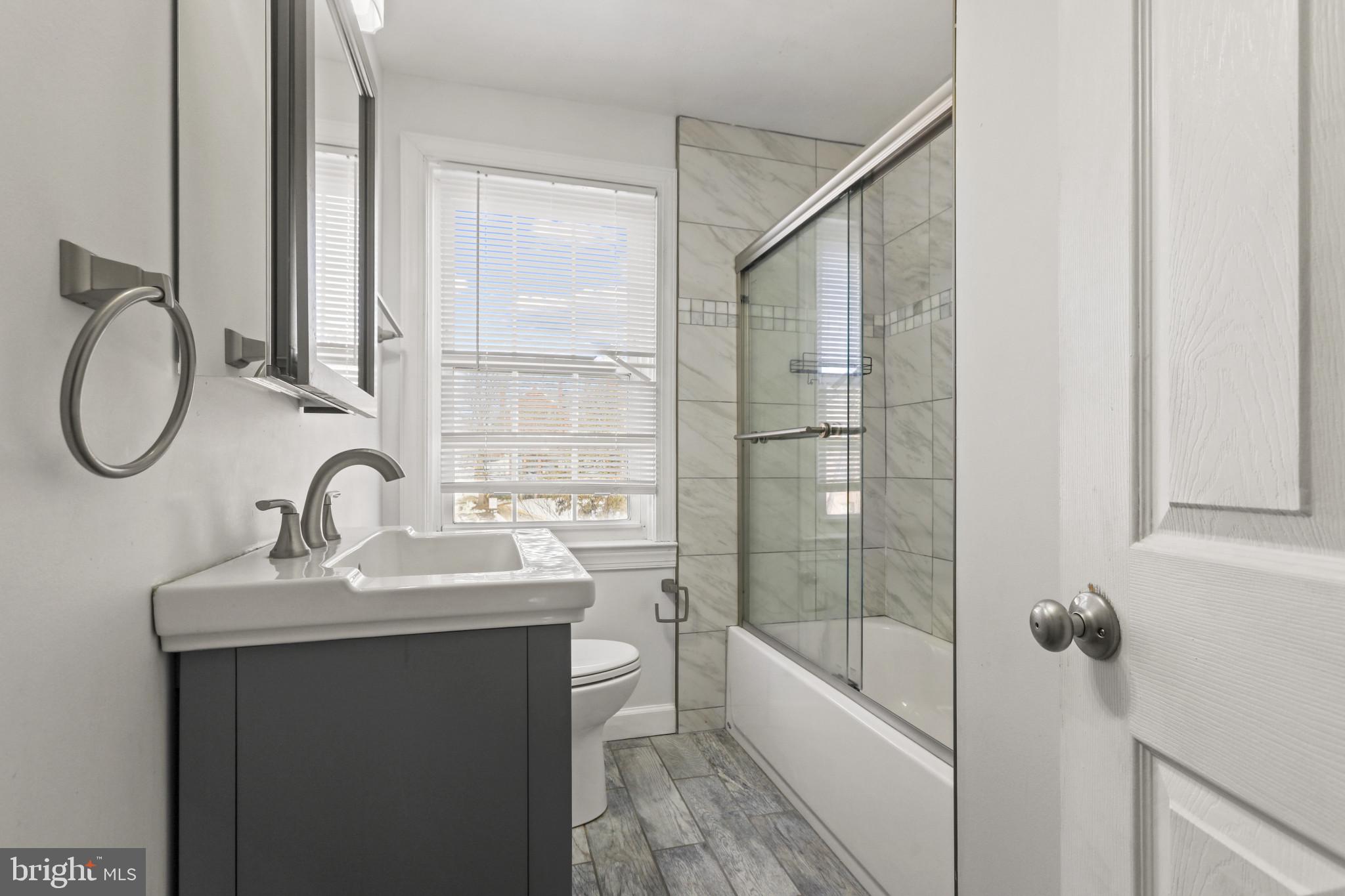 1509 Upshire Road Baltimore, MD 21218 - Photo 16 of 29