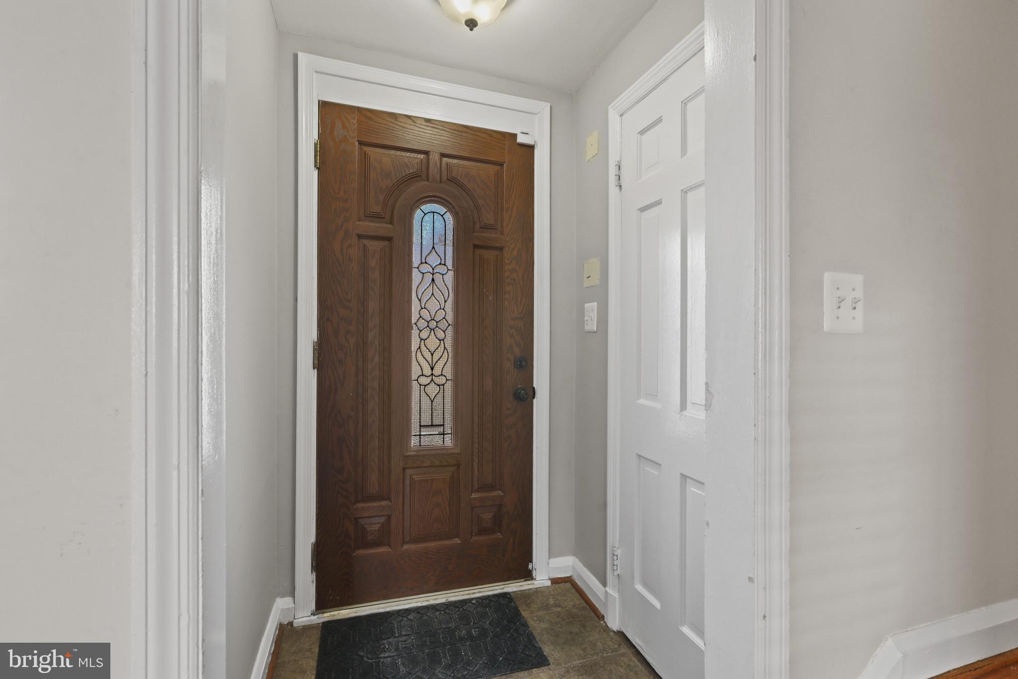 1509 Upshire Road Baltimore, MD 21218 - Photo 4 of 29