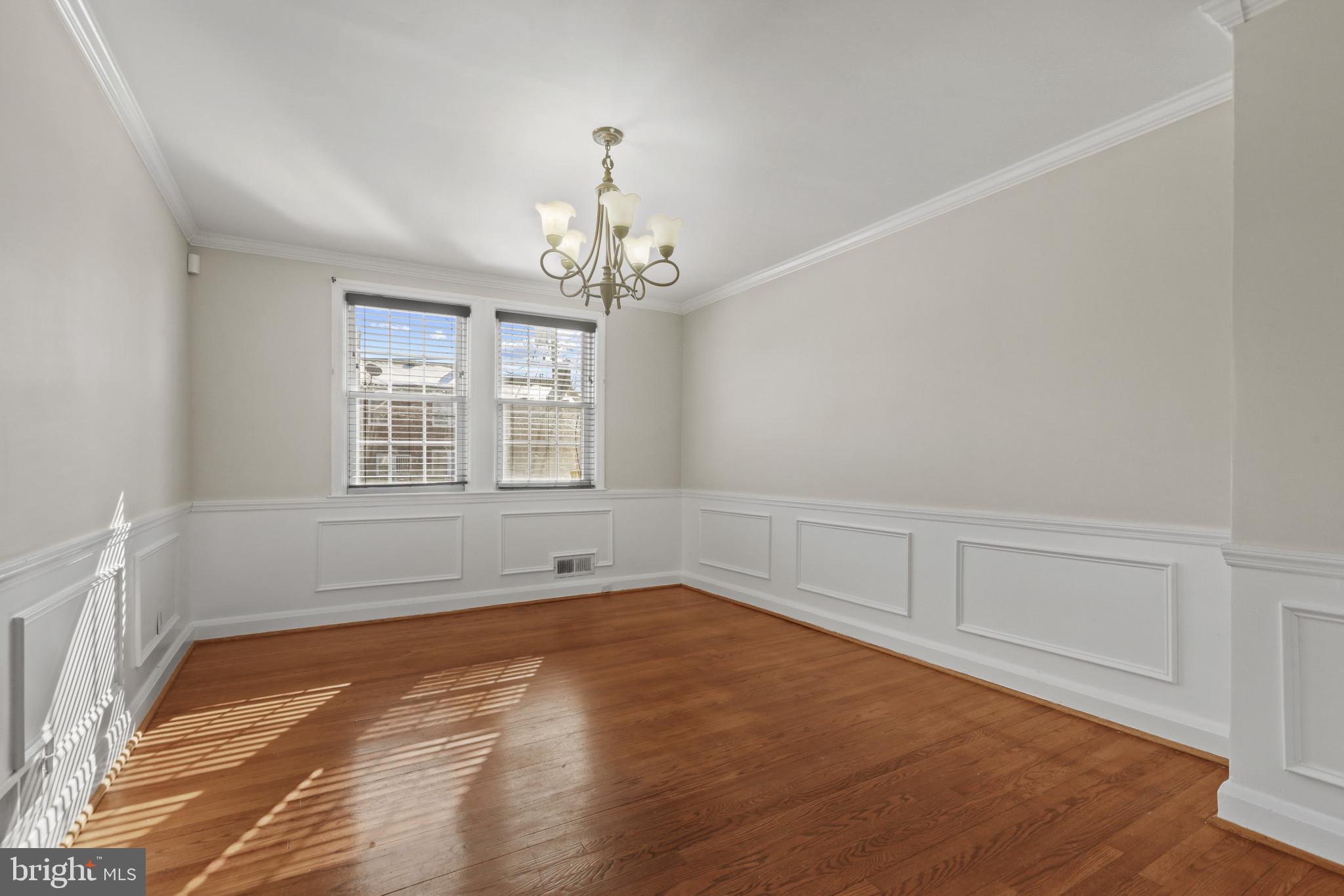 1509 Upshire Road Baltimore, MD 21218 - Photo 7 of 29