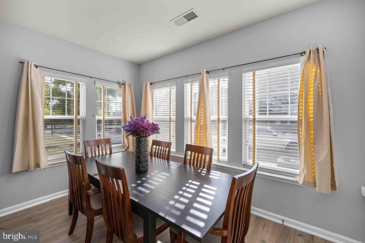 3114 Bellamy Way Suitland, MD 20746 - Photo 4 of 17