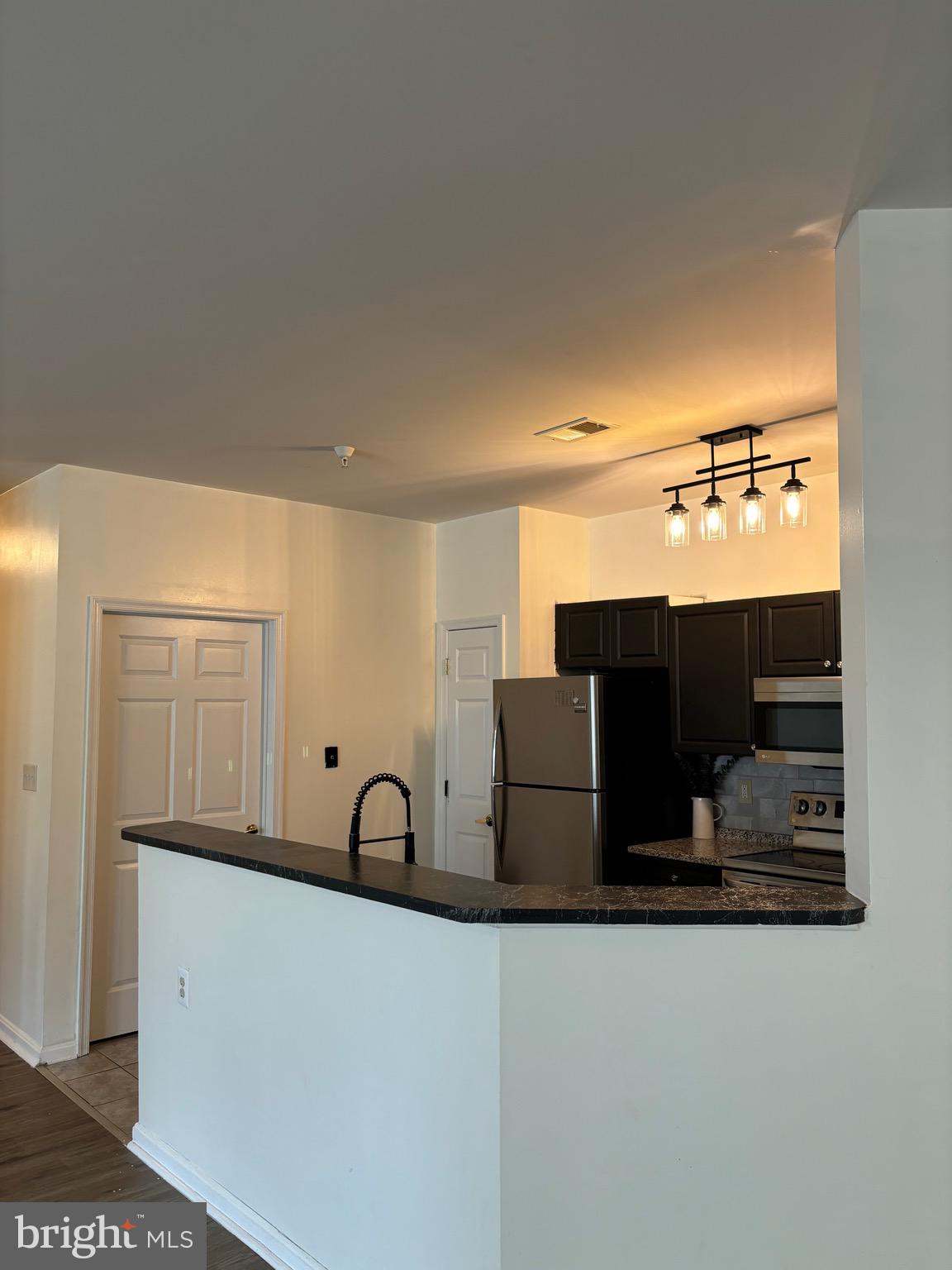 3114 Bellamy Way Suitland, MD 20746 - Photo 6 of 17