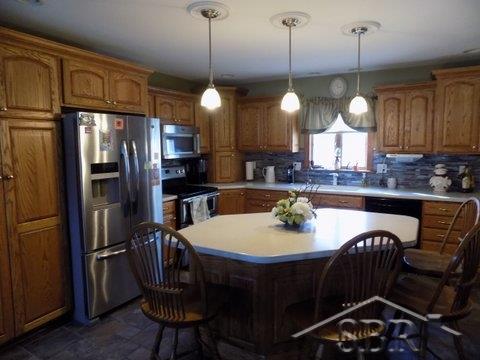 1962 South Reese Road Reese, MI 48757 - Photo 5 of 27 31310374-4.JPG