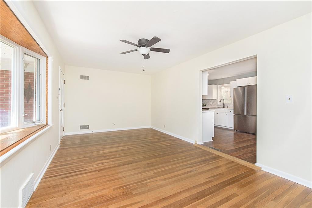 126 Grandison Road Greenfield, IN 46140 - Photo 12 of 25 Gallery Image 12