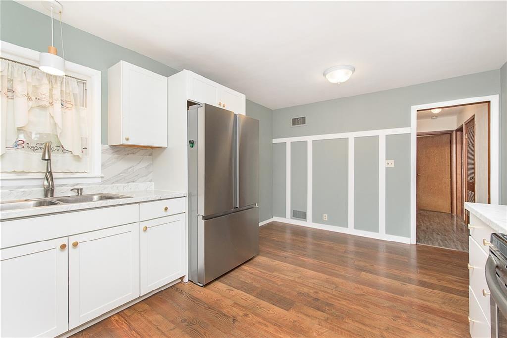 126 Grandison Road Greenfield, IN 46140 - Photo 5 of 25 Gallery Image 5