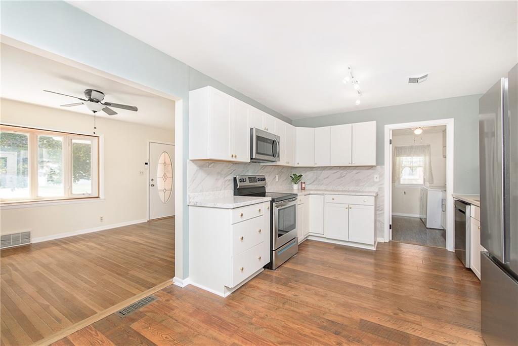 126 Grandison Road Greenfield, IN 46140 - Photo 8 of 25 Gallery Image 8