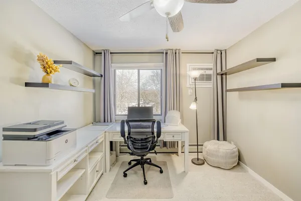 $185,000 | 7601 West 101st Street, Unit 312, Bloomington, MN 55438