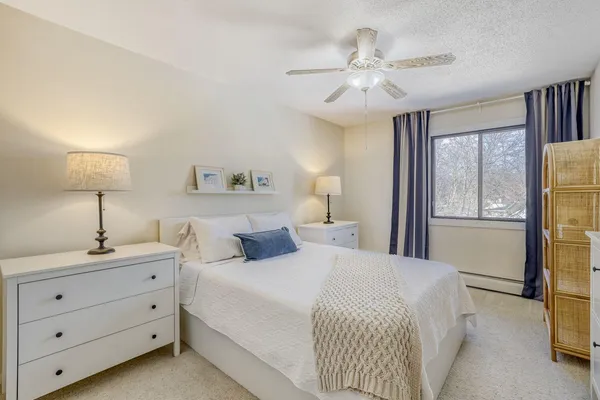 $185,000 | 7601 West 101st Street, Unit 312, Bloomington, MN 55438