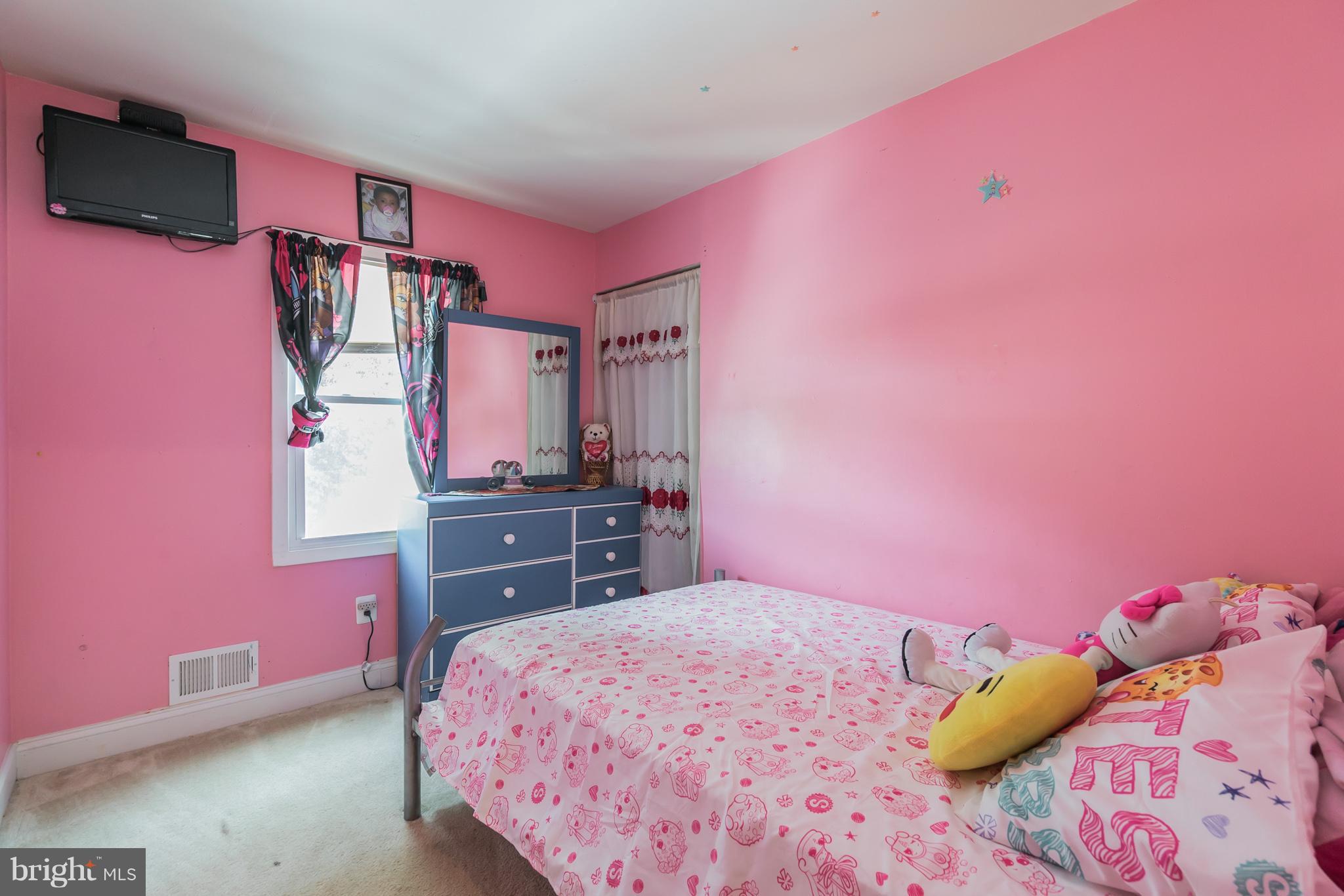 9383 Taney Road Manassas, VA 20110 - Photo 16 of 24 Bedroom