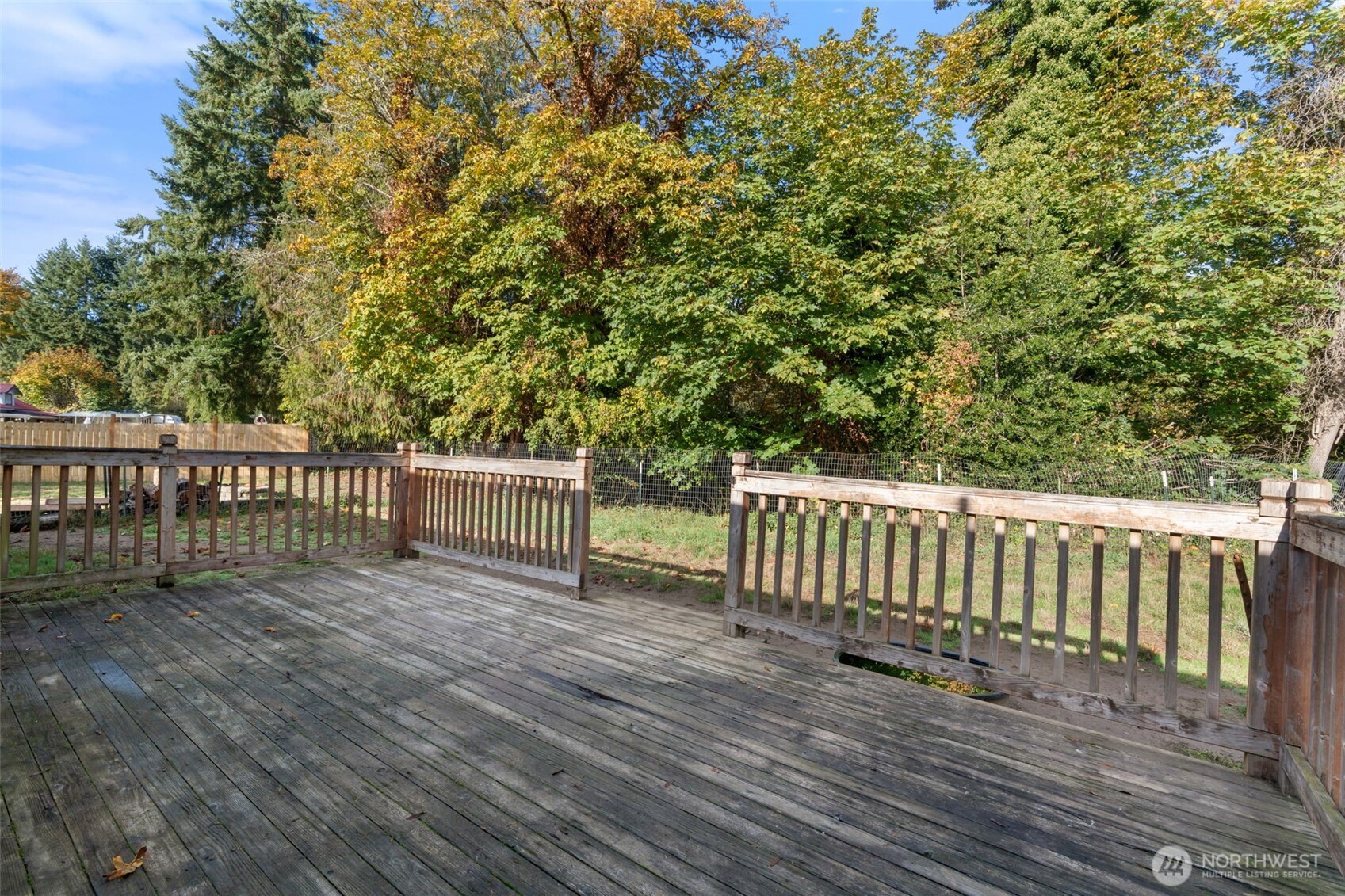 1003 Northwest Dexter Avenue Winlock, WA 98596 - Photo 31 of 39 a view of deck and wooden floor