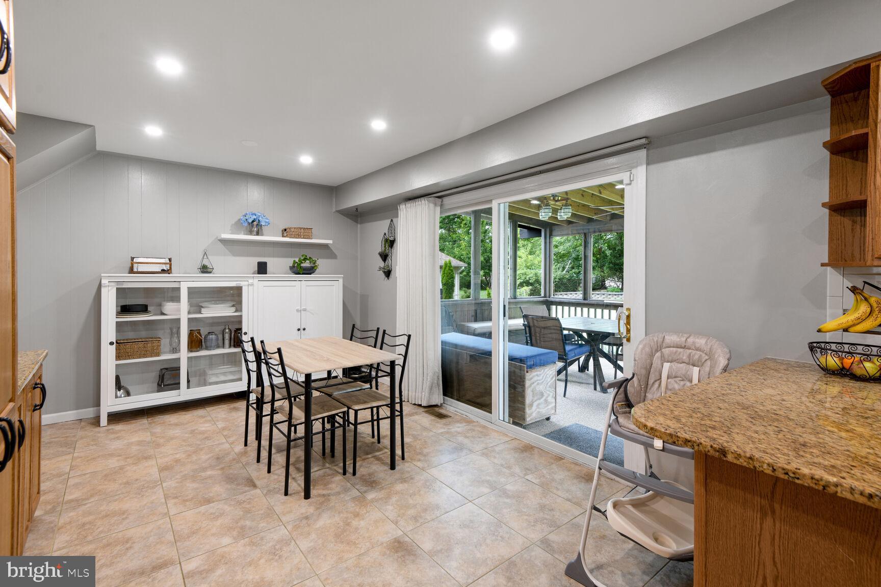 4918 Ridgeview Lane Bowie, MD 20715 - Photo 11 of 30 Eat-In Kitchen
