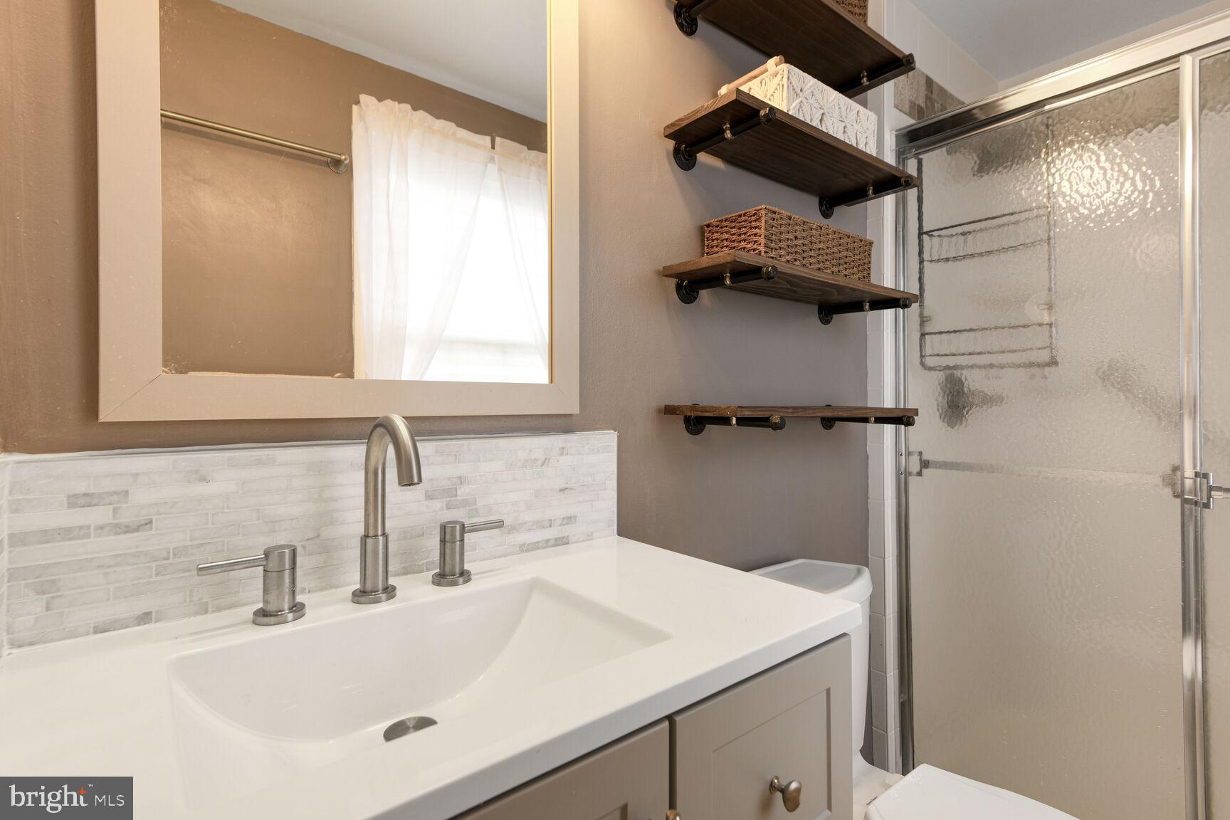 4918 Ridgeview Lane Bowie, MD 20715 - Photo 22 of 30 Primary Bathroom with Shower