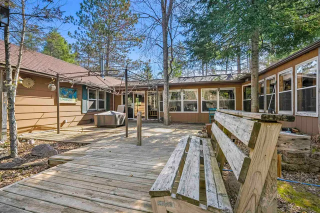 $165,000 | N11857 Deer Lake Road, Athelstane, WI 54104