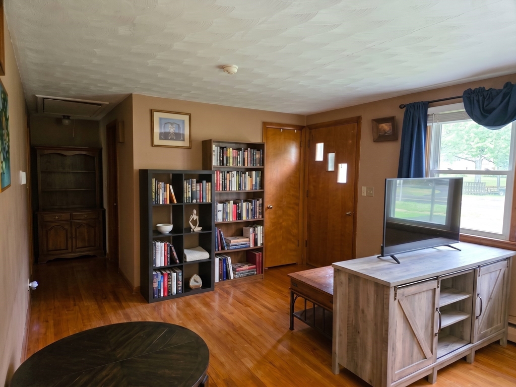 27 Feeding Hills Road Southwick, MA 01077 - Photo 4 of 19 Gallery Image 4
