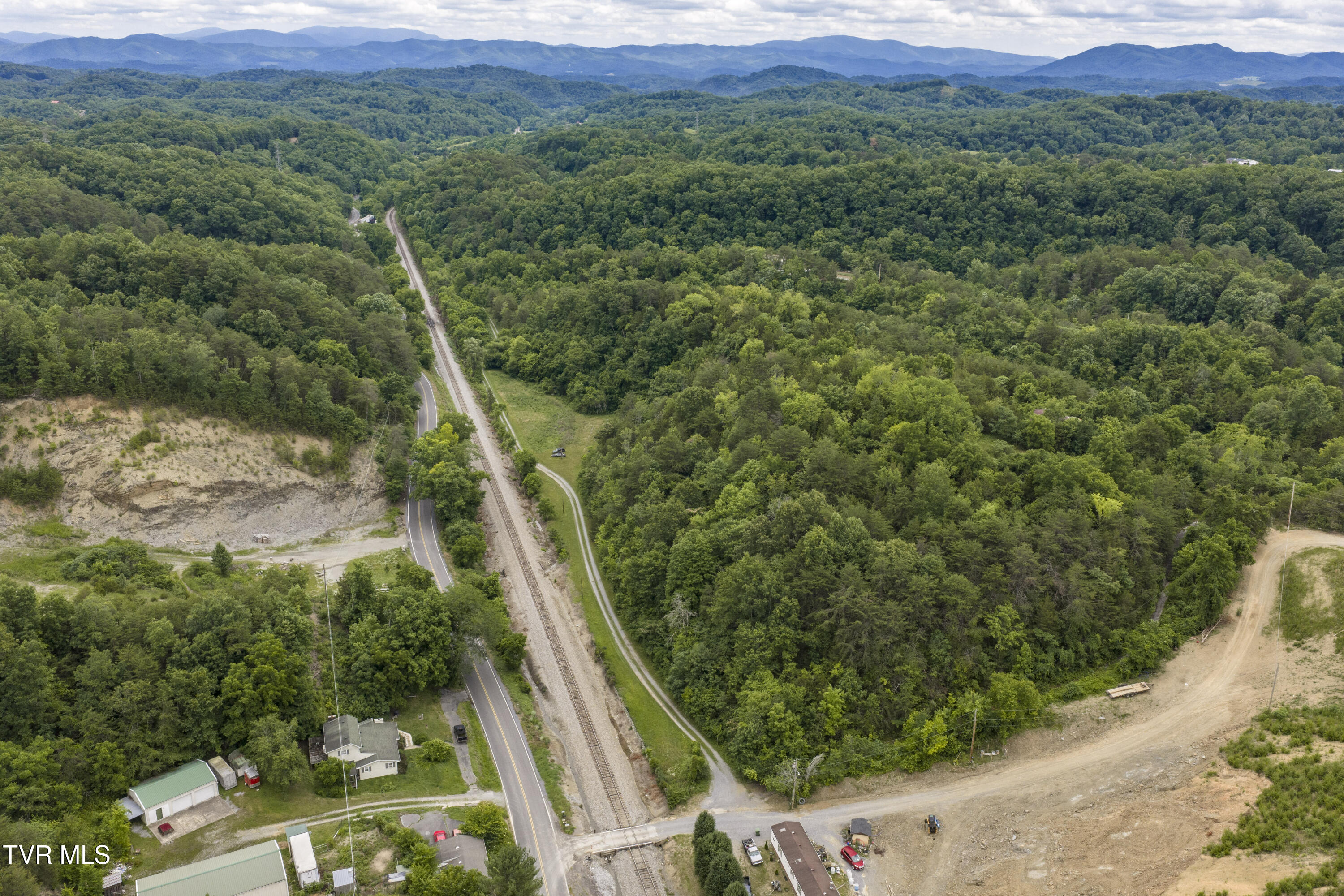 700 Piney Flats Road Piney Flats, TN 37686 - Photo 5 of 44 700-758PineyFlats-Aerials-6