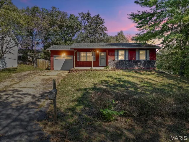 $205,000 | 5408 Lakeview Lane, Festus, MO 63028