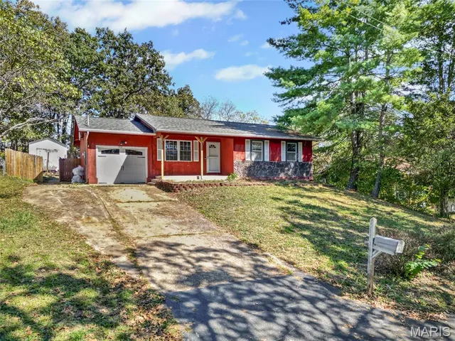 $205,000 | 5408 Lakeview Lane, Festus, MO 63028