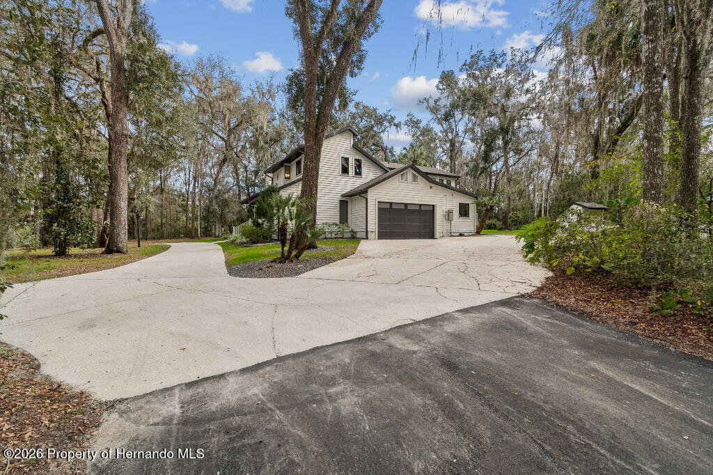 26262 Lake Lindsey Road Brooksville, FL 34601 - Photo 49 of 53 41570_695c81d1b906b_01.06.2026_image-48