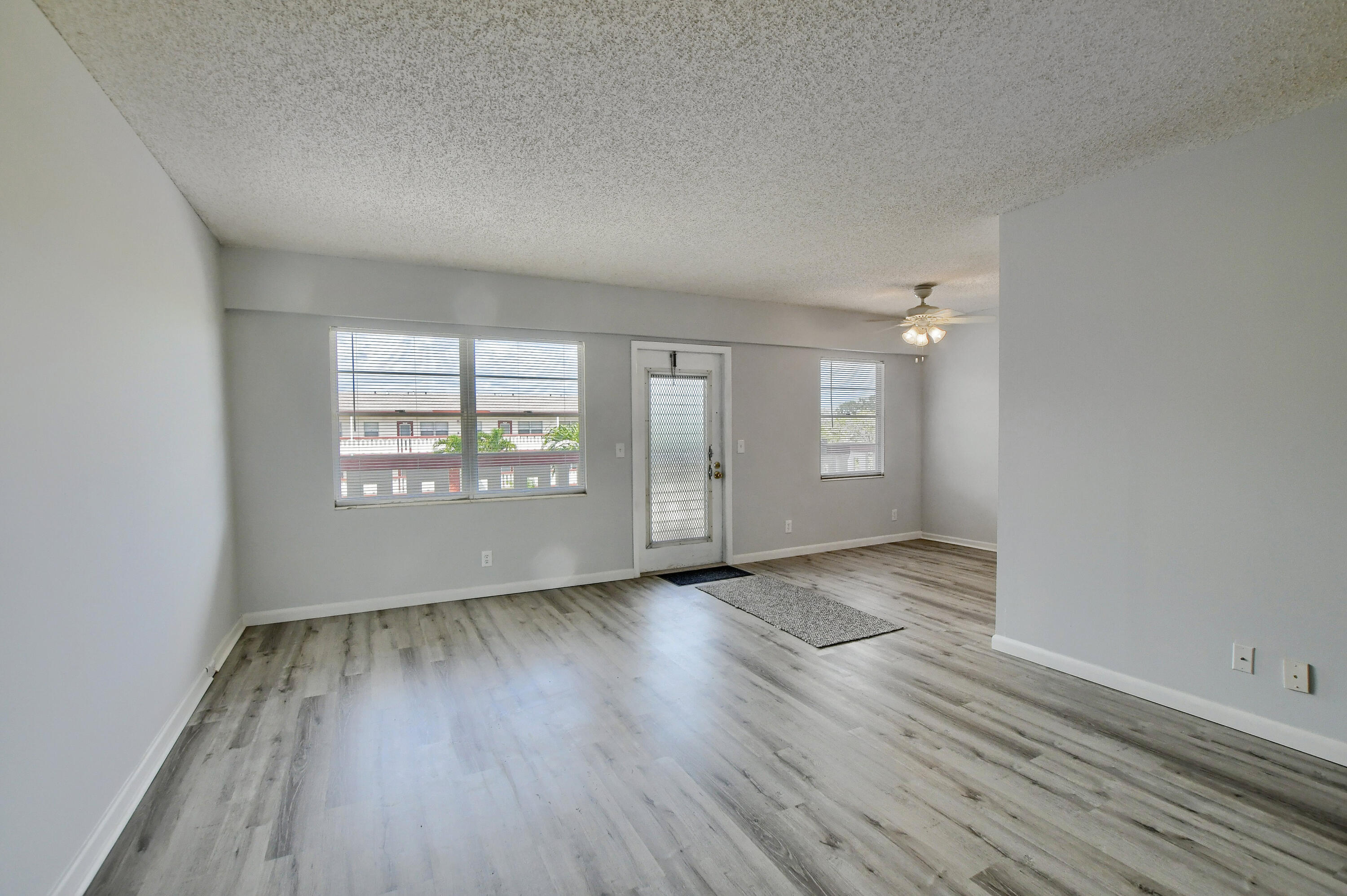 199 Brighton East Boca Raton, FL 33434 - Photo 6 of 23 EBF_3900-HDR(5)