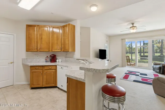 $179,000 | 785 Oakleaf Plantation Parkway, Unit 713, Orange Park, FL 32065