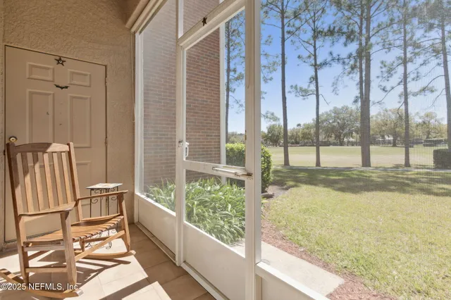 $179,000 | 785 Oakleaf Plantation Parkway, Unit 713, Orange Park, FL 32065