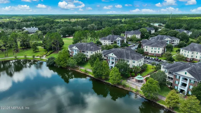 $179,000 | 785 Oakleaf Plantation Parkway, Unit 713, Orange Park, FL 32065