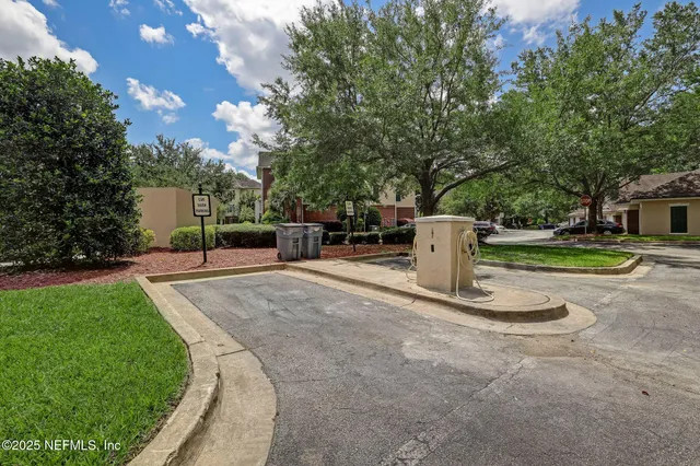 $179,000 | 785 Oakleaf Plantation Parkway, Unit 713, Orange Park, FL 32065