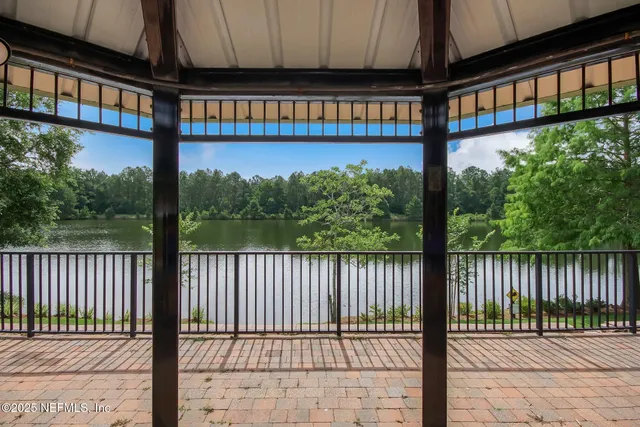 $179,000 | 785 Oakleaf Plantation Parkway, Unit 713, Orange Park, FL 32065