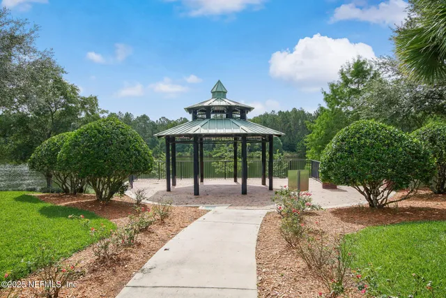 $179,000 | 785 Oakleaf Plantation Parkway, Unit 713, Orange Park, FL 32065