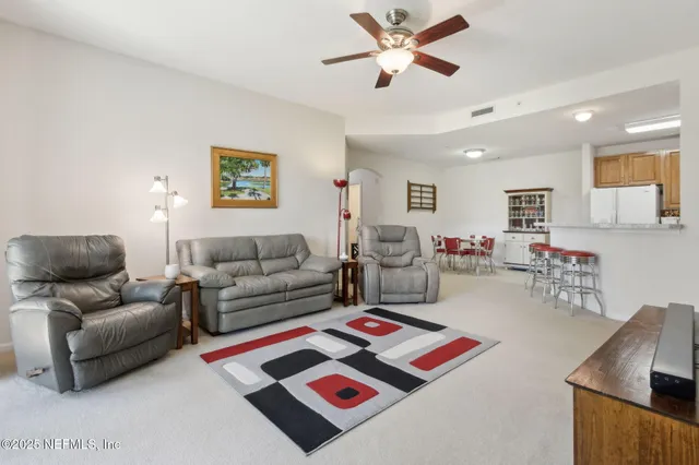 $179,000 | 785 Oakleaf Plantation Parkway, Unit 713, Orange Park, FL 32065